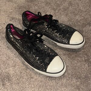 Converse Black Sequin Low Top Sneakers SIZE 9M / 11W